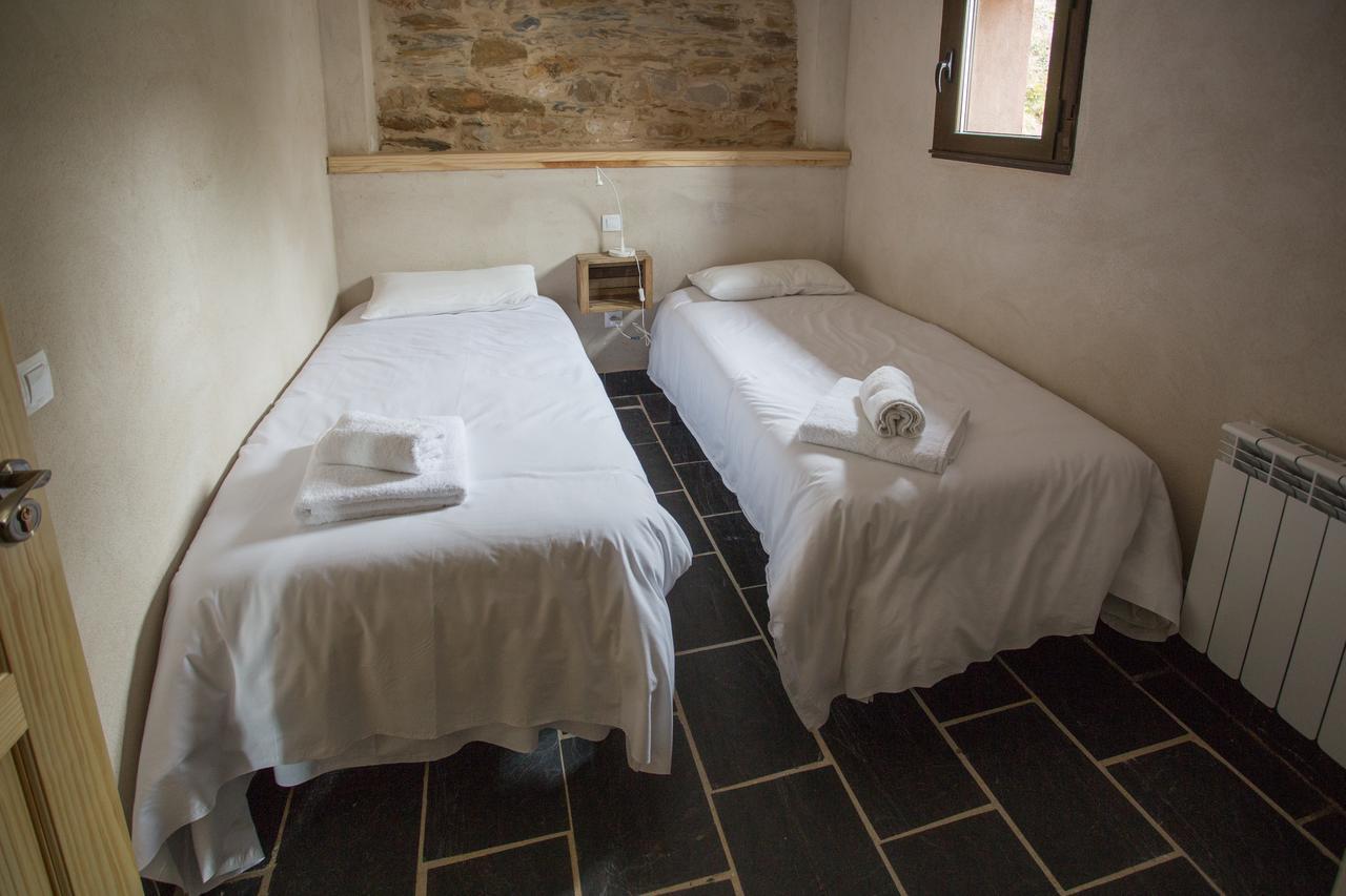 Maison d'hôtes Os Feleitos à Orellán Extérieur photo